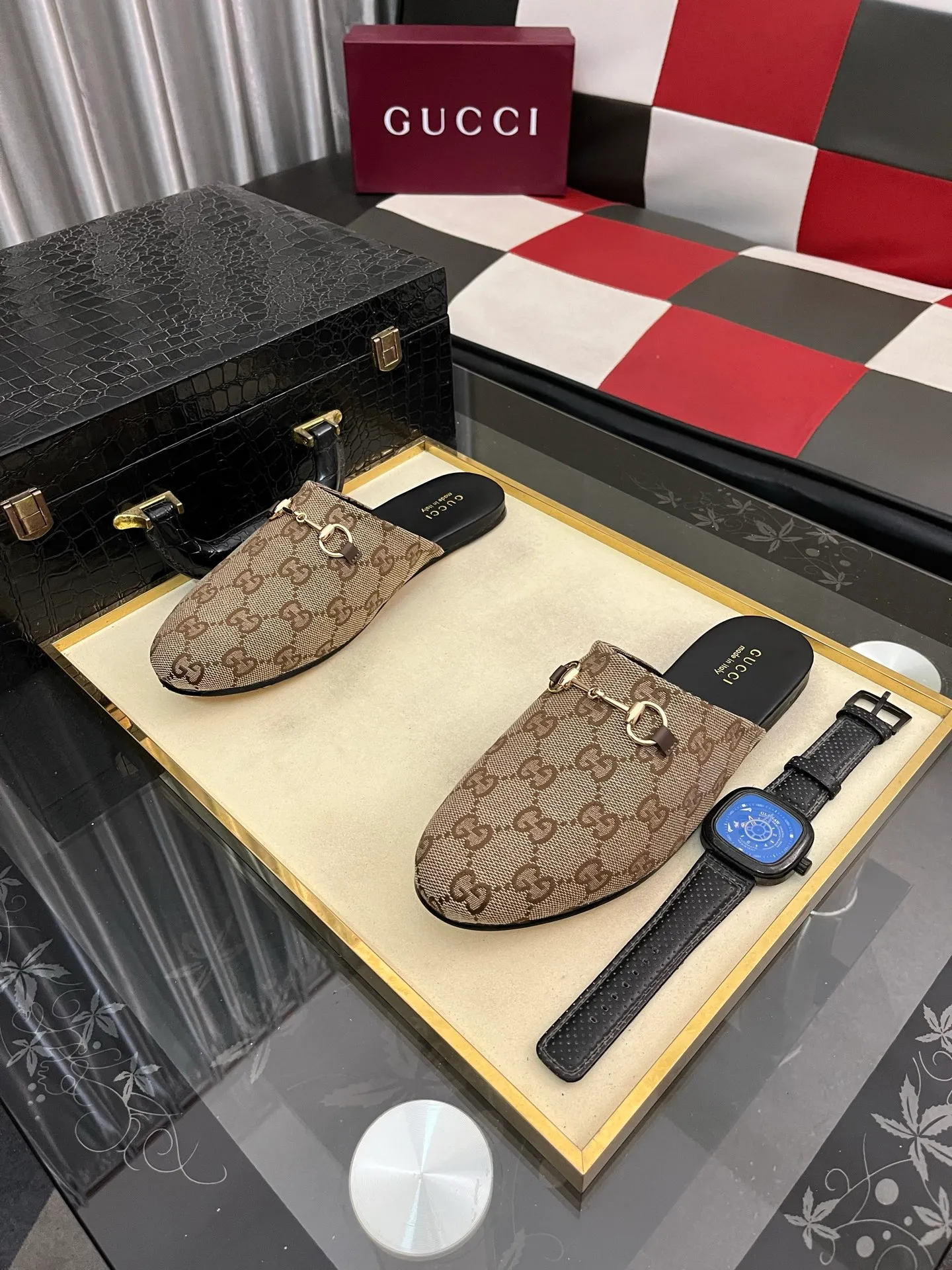 Men's shoes 💰480⌚️⌚️[Gucci] 2024 new season half-slip men's shoes, made of Italian imported first-layer frosted cowhide➕sheepskin lining, original hardware buckle, original combination wear-resistant outsole, real shot 🎬 Very comfortable on the feet, size 36-44